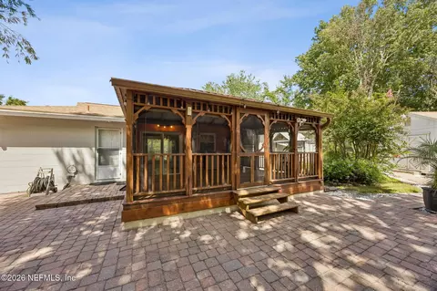 Exterior - 137 Mango Ct, Middleburg, FL 32068 photo 9 of 10