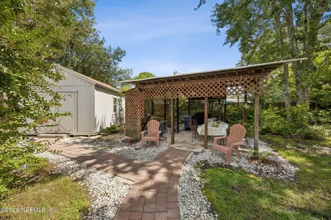 Exterior - 137 Mango Ct, Middleburg, FL 32068 photo 5 of 10