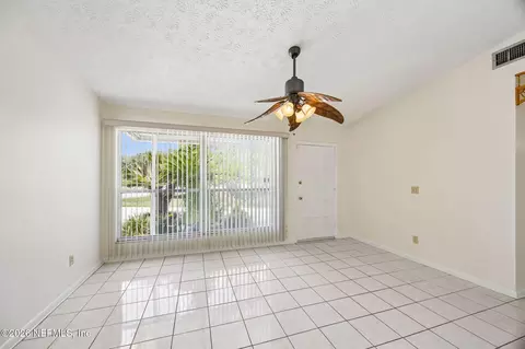 Living - 137 Mango Ct, Middleburg, FL 32068 photo 1 of 3