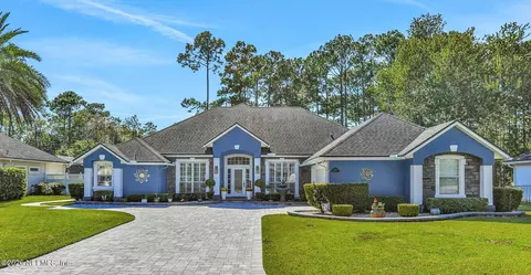 4941 Blackhawk Dr, Saint Johns, FL 32259