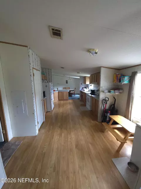 Entry Way - 633 Marion Ave, Interlachen, FL 32148 photo 1 of 1