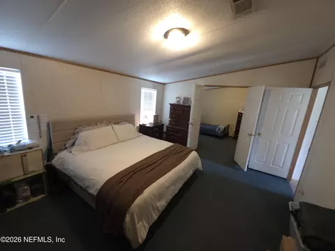 Bedroom - 633 Marion Ave, Interlachen, FL 32148 photo 2 of 5