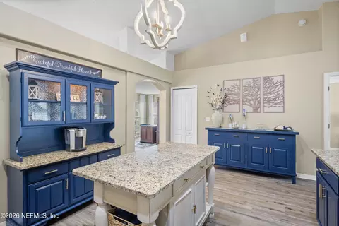 Kitchen - 650 Wakeview Dr, Orange Park, FL 32065 photo 5 of 9