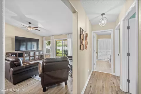 Entry Way - 650 Wakeview Dr, Orange Park, FL 32065 photo 5 of 7
