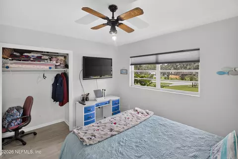Bedroom - 359 SE 4th Ave, Melrose, FL 32666 photo 8 of 9
