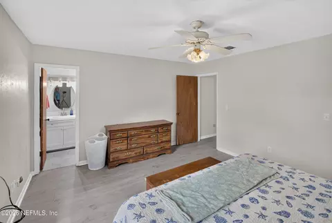 Bedroom - 359 SE 4th Ave, Melrose, FL 32666 photo 3 of 9