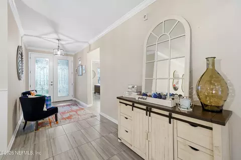 Entry Way - 472 Hutchinson Ln, Saint Augustine, FL 32095 photo 2 of 4