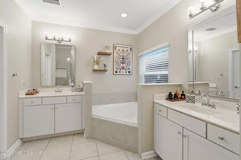 Bath - 472 Hutchinson Ln, Saint Augustine, FL 32095 photo 3 of 5