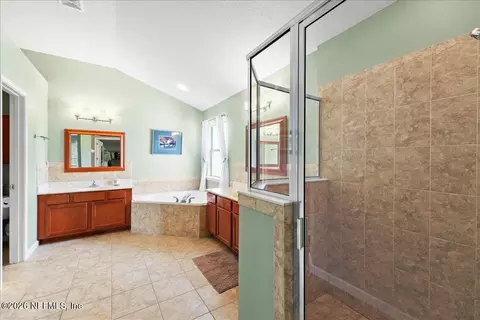 Bath - 880 E Red House Branch Rd, Saint Augustine, FL 32084 photo 1 of 5
