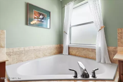 Bath - 880 E Red House Branch Rd, Saint Augustine, FL 32084 photo 3 of 5