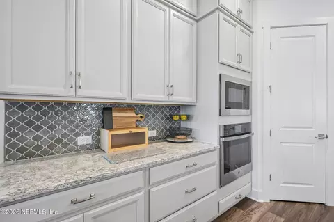 Kitchen - 373 Navigators Rd, Saint Johns, FL 32259 photo 6 of 6