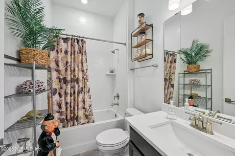 Bath - 373 Navigators Rd, Saint Johns, FL 32259 photo 1 of 3
