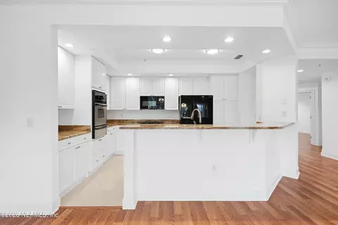 Kitchen - 355 N Shore Cir #1324, Saint Augustine, FL 32092 photo 3 of 3