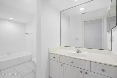 Bath - 355 N Shore Cir #1324, Saint Augustine, FL 32092 photo 4 of 6