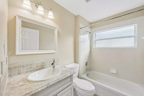 Bath - 709 Flowers St, Saint Augustine, FL 32092 photo 4 of 5