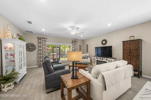 Living - 75335 Hideaway Ct, Yulee, FL 32097 photo 1 of 5