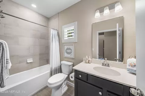 Bath - 75335 Hideaway Ct, Yulee, FL 32097 photo 3 of 4