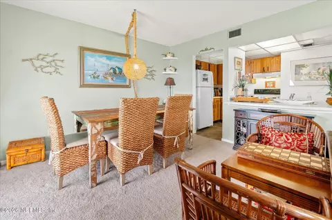 Dining - 34 Veronese Ct, Saint Augustine, FL 32086 photo 2 of 2