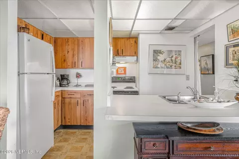 Kitchen - 34 Veronese Ct, Saint Augustine, FL 32086 photo 3 of 5
