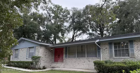 1736 Holly Oaks Ravine Dr, Jacksonville, FL 32225