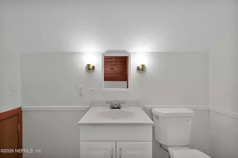 Bath - 806 River Rd, Orange Park, FL 32073 photo 3 of 4