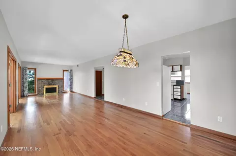 Living - 806 River Rd, Orange Park, FL 32073 photo 5 of 5