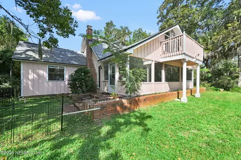 Exterior - 806 River Rd, Orange Park, FL 32073 photo 2 of 22