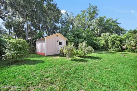Exterior - 806 River Rd, Orange Park, FL 32073 photo 13 of 22