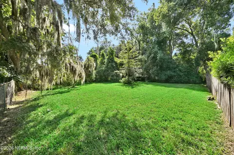 Exterior - 806 River Rd, Orange Park, FL 32073 photo 18 of 22
