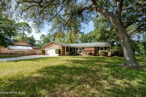 11250 Cloverhill Cir W, Jacksonville, FL 32257