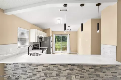 1454 Cove Landing Dr, Atlantic Beach, FL 32233