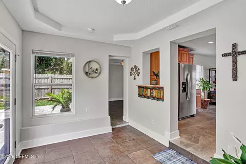 Entry Way - 25 Coquina Ave, Saint Augustine, FL 32080 photo 4 of 4