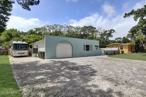Exterior - 25 Coquina Ave, Saint Augustine, FL 32080 photo 5 of 13