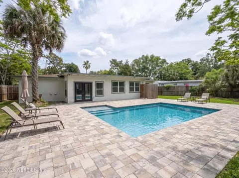 Exterior - 25 Coquina Ave, Saint Augustine, FL 32080 photo 11 of 13