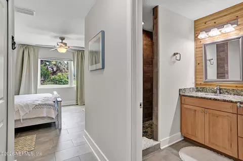 Bath - 25 Coquina Ave, Saint Augustine, FL 32080 photo 1 of 3