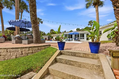 Exterior - 3467 Eunice Rd, Jacksonville, FL 32250 photo 8 of 10