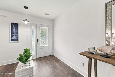 Entry Way - 3467 Eunice Rd, Jacksonville, FL 32250 photo 1 of 4