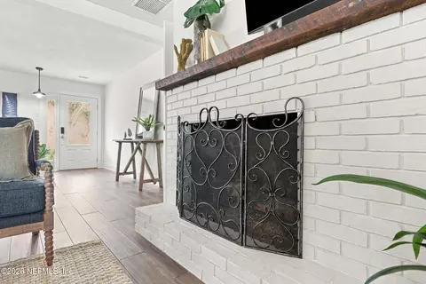Entry Way - 3467 Eunice Rd, Jacksonville, FL 32250 photo 2 of 4