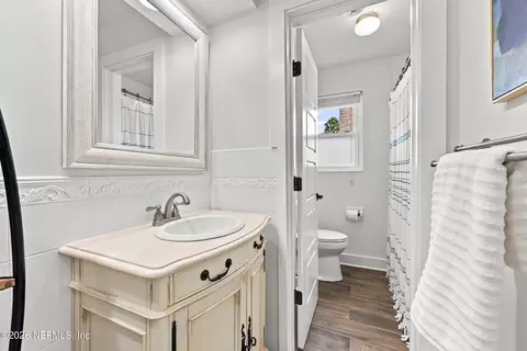 Bath - 3467 Eunice Rd, Jacksonville, FL 32250 photo 6 of 7