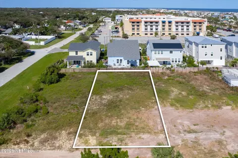126 4th St, Saint Augustine, FL 32080 photo 3