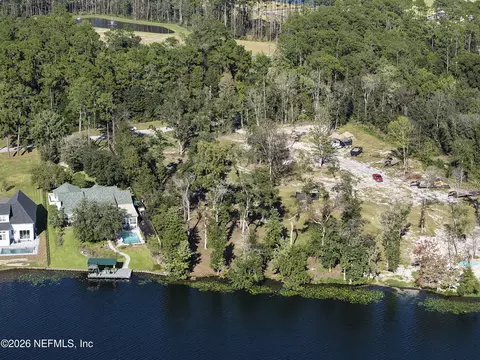 246 Lake Asbury Dr, Green Cove Springs, FL 32043