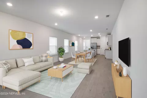 Living - 202 Superior Blvd, Saint Augustine, FL 32092 photo 1 of 2