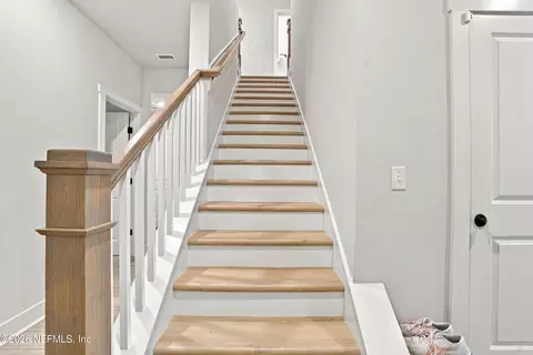 Entry Way - 9811 Element Rd, Jacksonville, FL 32256 photo 4 of 8