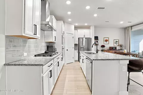 Kitchen - 9811 Element Rd, Jacksonville, FL 32256 photo 2 of 3