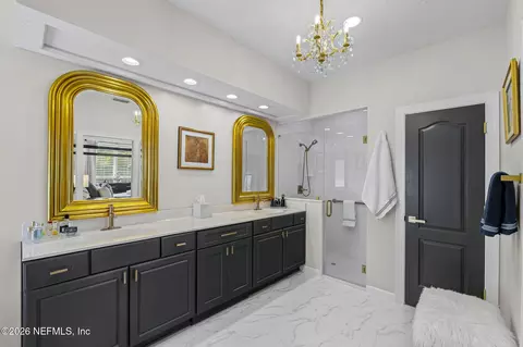 Bath - 925 Spring Lake Ct, Saint Augustine, FL 32080 photo 2 of 6