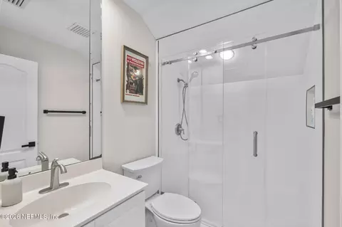 Bath - 925 Spring Lake Ct, Saint Augustine, FL 32080 photo 6 of 6