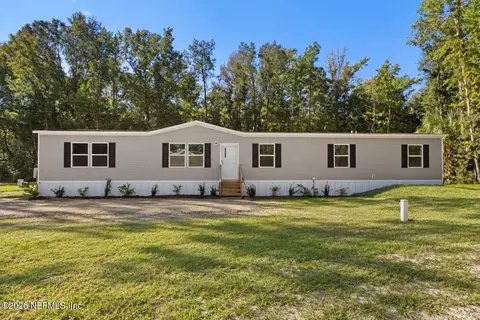 127 East St, Palatka, FL 32177