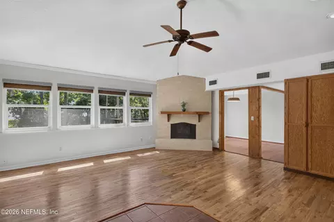 Living - 338 19th St, Atlantic Beach, FL 32233 photo 2 of 3