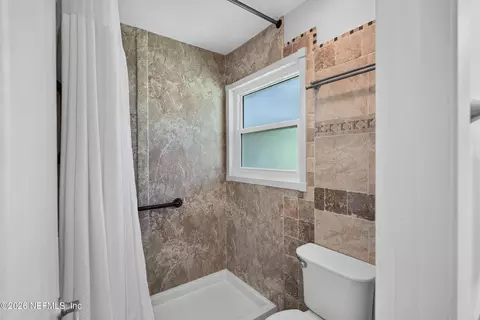 Bath - 338 19th St, Atlantic Beach, FL 32233 photo 2 of 3