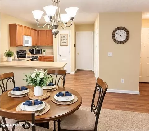 7783 Playschool Ln, Jacksonville, FL 32210